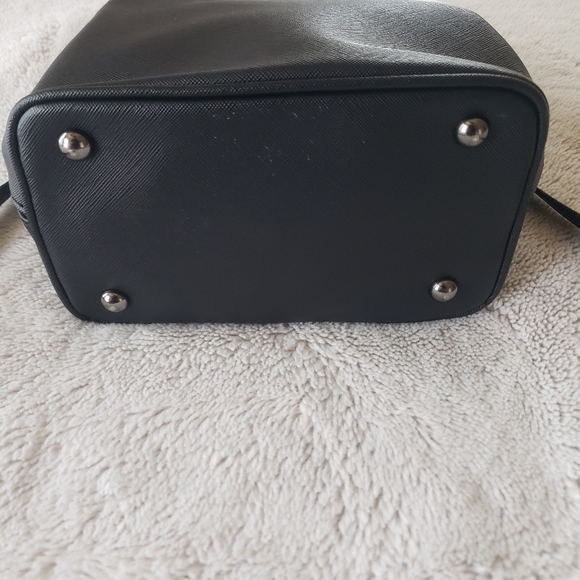 GUESS bag - Picture 4 of 9